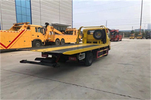 迭部非事故拖车