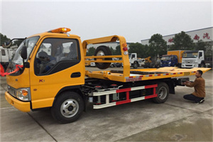 迭部哪里有拖车服务