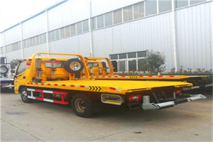 迭部附近拖车救援搭电